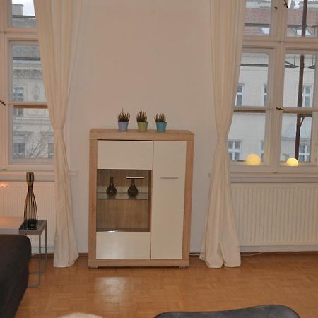 Wunderschone Altbauwohnung In Zentraler Lage Wien Esterno foto
