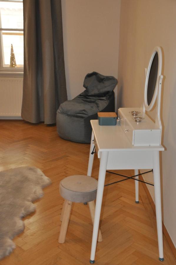 Wunderschone Altbauwohnung In Zentraler Lage Wien Esterno foto