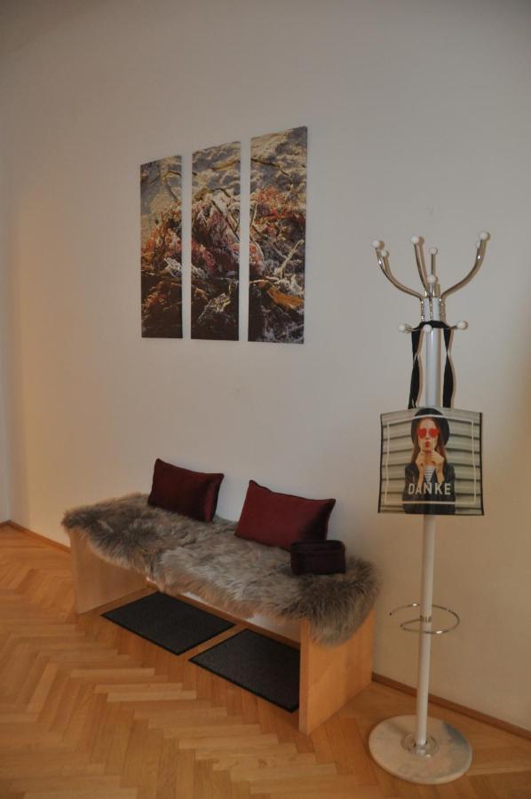 Wunderschone Altbauwohnung In Zentraler Lage Wien Esterno foto